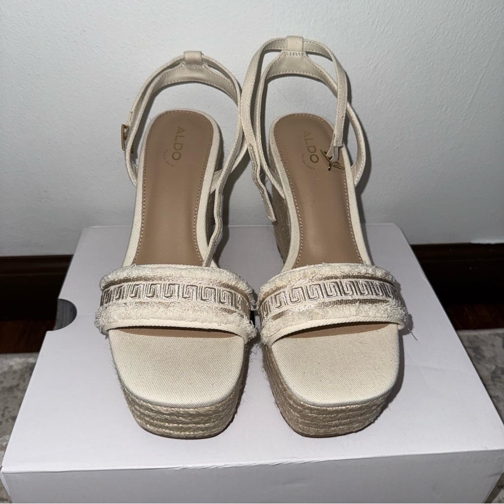 ALDO SoldOut NWTBeige Espadrille Wedge Sandals Fringe Ankle Strap Women's US 7.5 - Picture 5 of 9